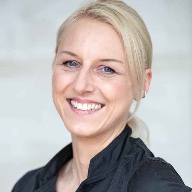 Trainer Lea Green