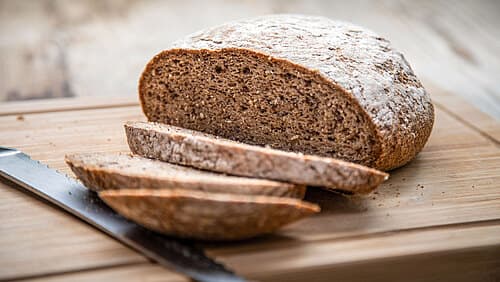 Flohsamenschalen-Brot
