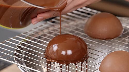 Mirror Glaze mit Schokolade