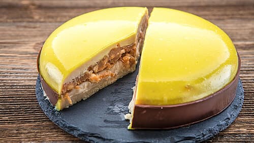 Bananen-Erdnuss-Dessert