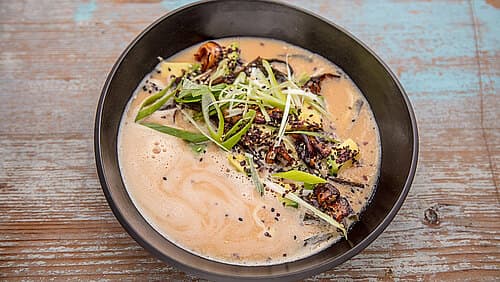 Misosuppe mit Nudeln