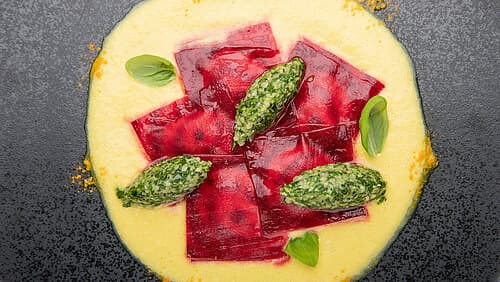 Rote-Bete-Ravioli mit Pesto