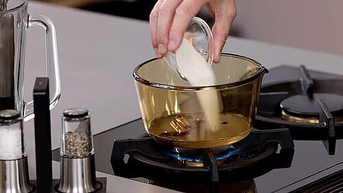 Baba Brioche: Gewürzsirup