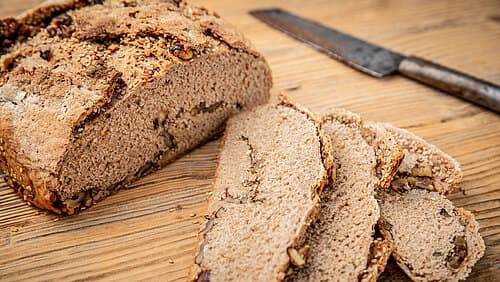 Salzarmes Walnuss-Sesam-Brot