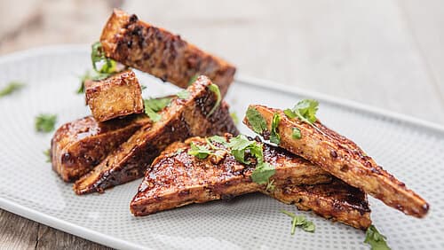 Tofu weiß knusprig gebraten