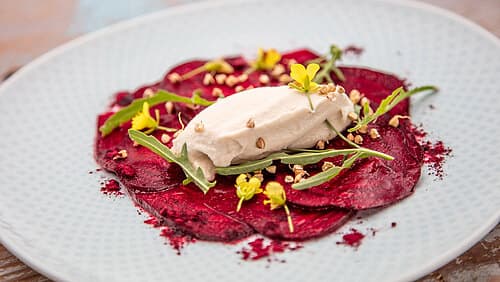 Rote-Bete-Carpaccio mit Meerettich Rote-Bete-Carpaccio mit Meerettich