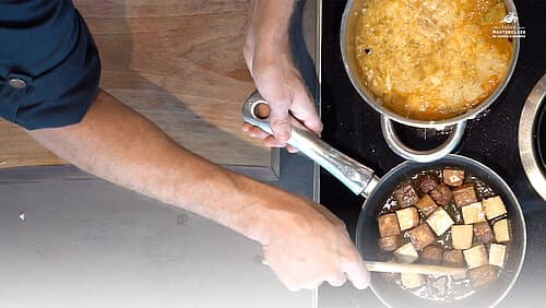 Schupfnudeln mit Kraut und Räuchertofu Teil I: Sauerkraut Schupfnudeln mit Kraut und Räuchertofu Teil I: Sauerkraut