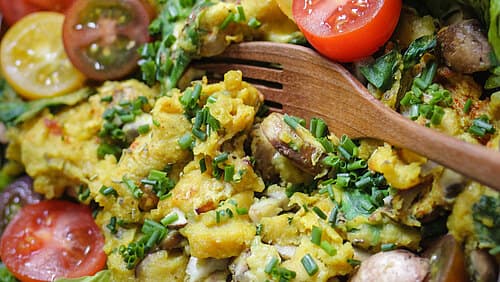 Soja- und glutenfreies Mungbohnen-"Rührei" Soja- und glutenfreies Mungbohnen-"Rührei"