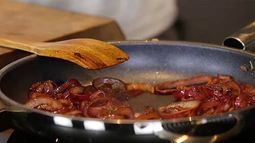 Hauptgang Teil 4: BBQ-Zwiebeln Hauptgang Teil 4: BBQ-Zwiebeln