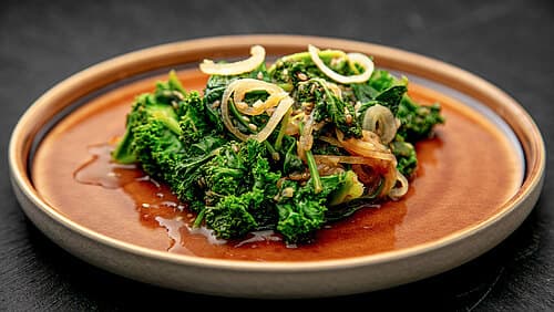 Asiatisches Pfannen-Blattgemüse Asiatisches Pfannen-Blattgemüse