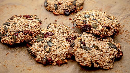 Bananen-Hafer-Cookies mit Rosinen Bananen-Hafer-Cookies mit Rosinen