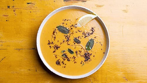 Mercimek Çorbası (türkische Rote-Linsen-Suppe) Mercimek Çorbası (türkische Rote-Linsen-Suppe)